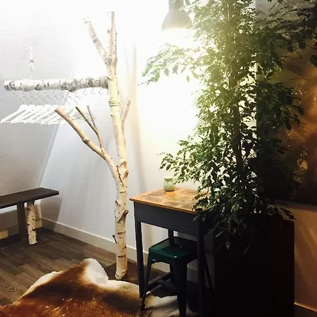 Happy בית הארחה 3*